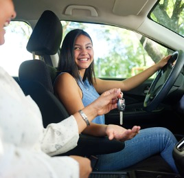 lady learns how to drive Vital Dashcam